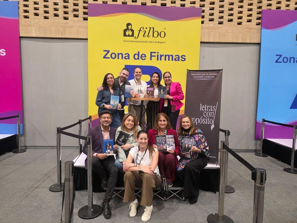 Fundadores LCP en FILBO 2026 - Zona de Firmas